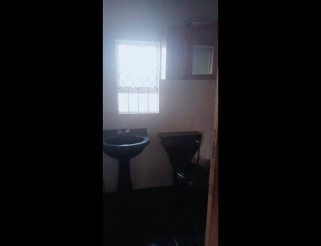 3 BEDROOM HOUSE FOR SALE IN MONTFORD